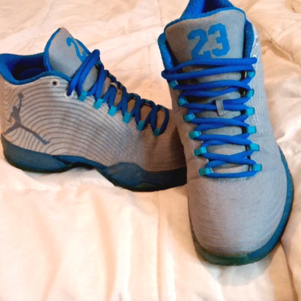 Mens shoes